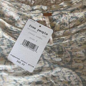 Free People light grey / pink/yellow floral print light weight tshirt